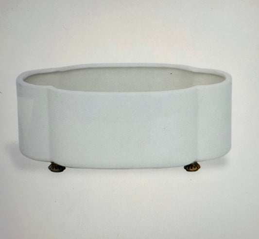 Oval, cream planter