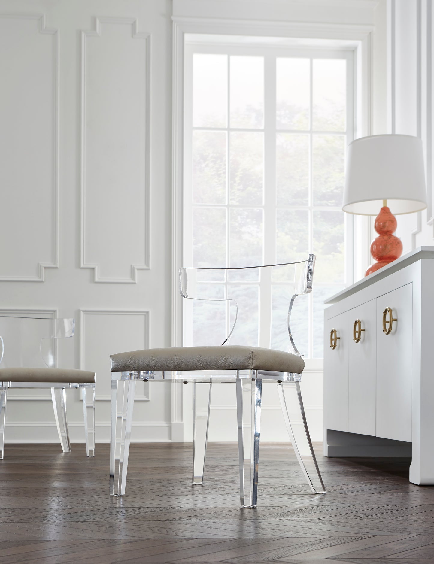 Acrylic Mismos Chair with Beige Shagreen Cushion