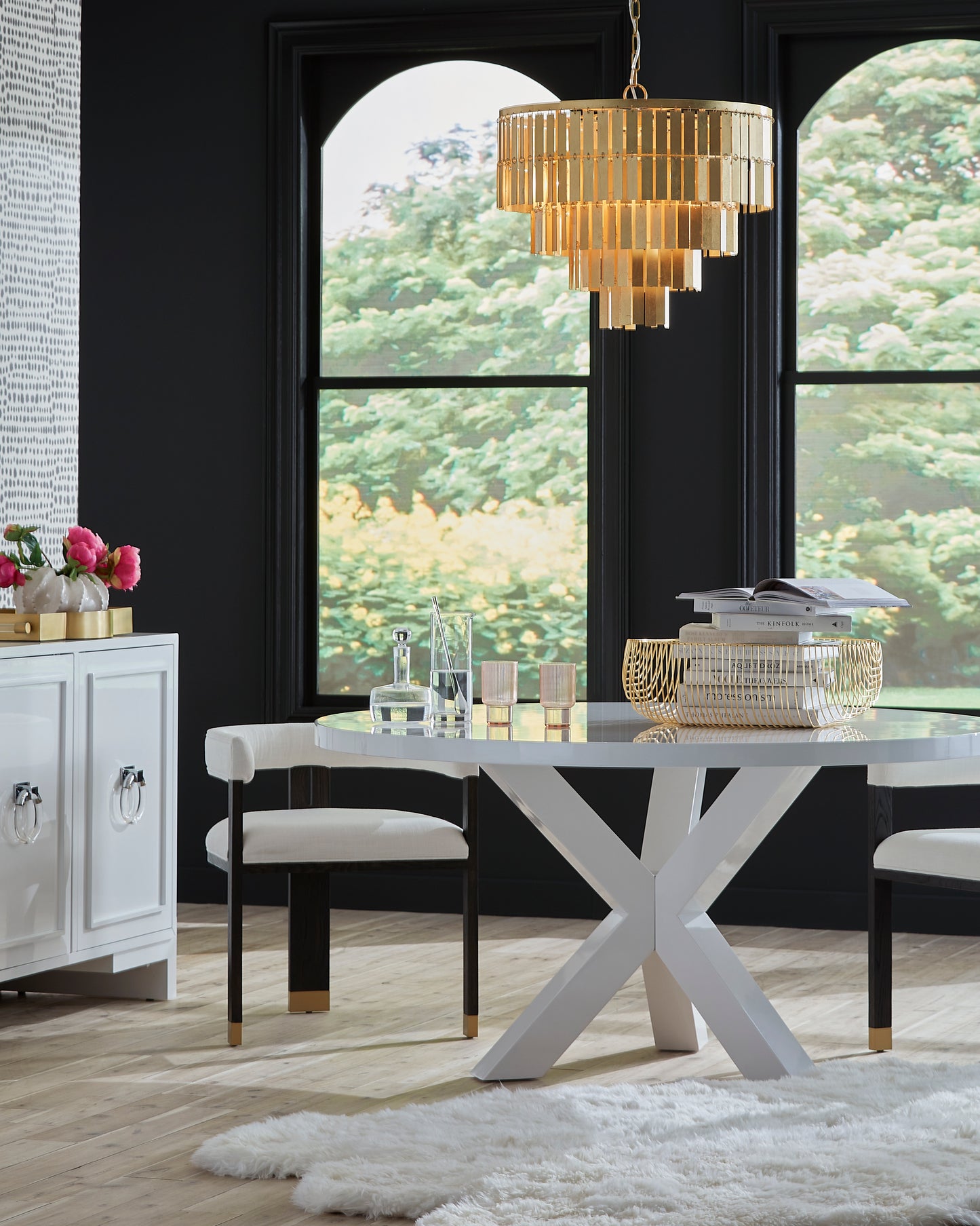 Tripod Base Round Dining Table in White